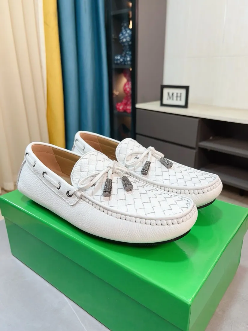 Ex-factory price 420🌹🌹【Super comfortable soft sole BV woven beanie shoes】Fashion hot style ⭐️⭐️⭐️BV Men's casual shoes 🎈High-quality cowhide upper, woven cowhide upper with metal buckle decoration, perfect fit, full of personality and fashionable charm, genuine leather lining ⚠️⚠️Flexible and lightweight outsole, fashionable and handsome, size: 38-44, 37+45 can be customized